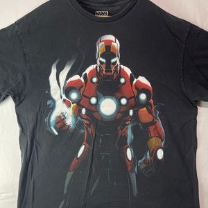 Iron Man Marvel Big Graphic T-Shirt Men’s Size 2XL Blacks Short Sleeve Worn.